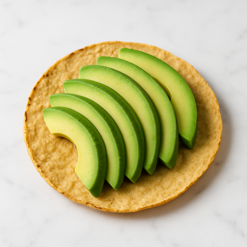 Tostadas o aguacate para servir