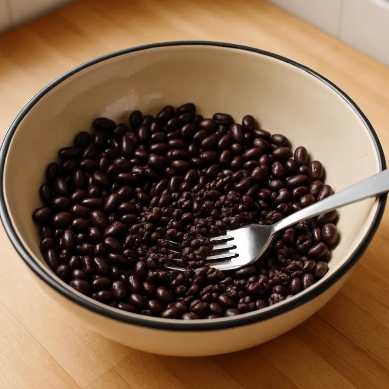 Paso 1 de Hamburguesa de Frijol Negro Mexicana